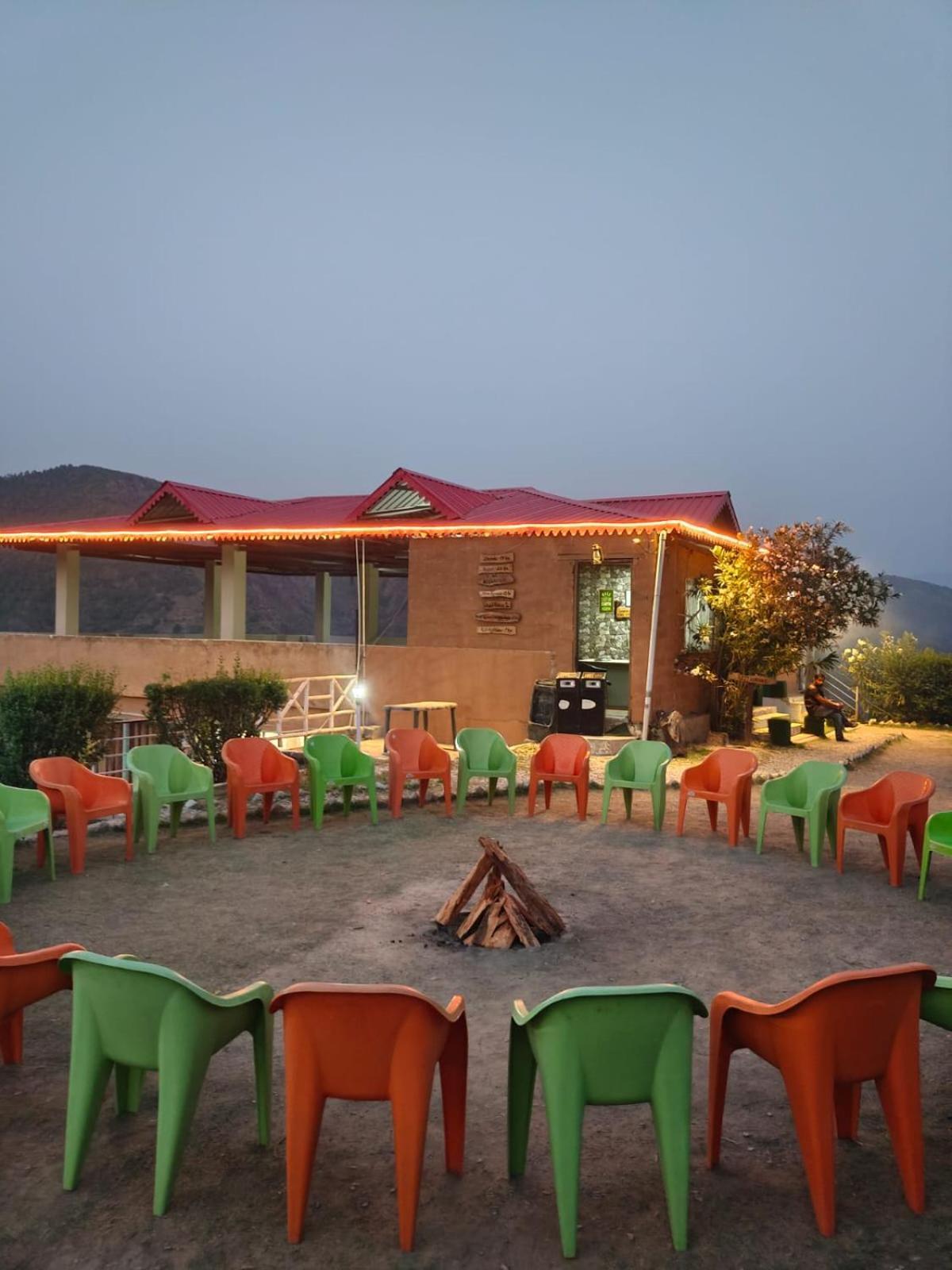 Little Heart Resort Chail ภายนอก รูปภาพ
