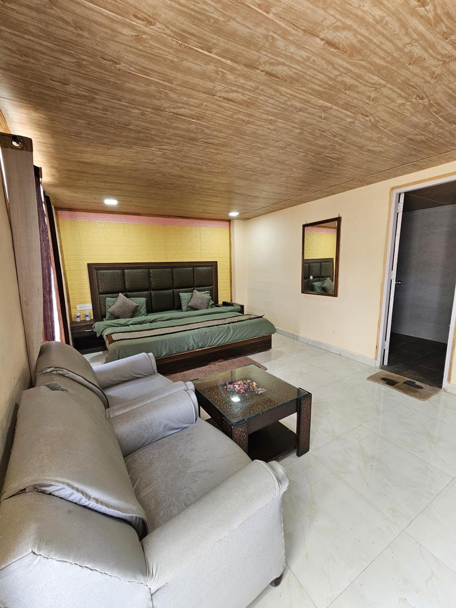 Little Heart Resort Chail ภายนอก รูปภาพ